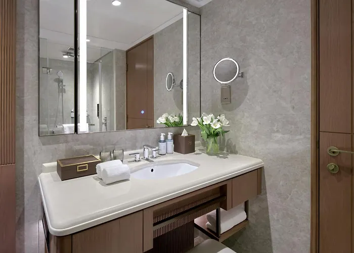 HOPEWELL HOTEL, HONG KONG